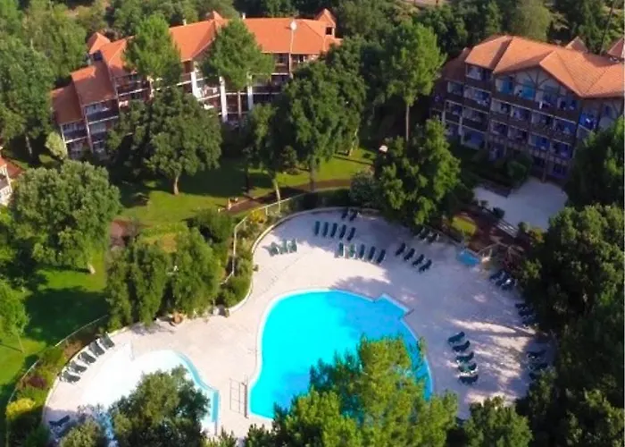 Great Between Golf Course And